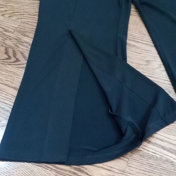 Flared leg pant - Picture 2 of 9